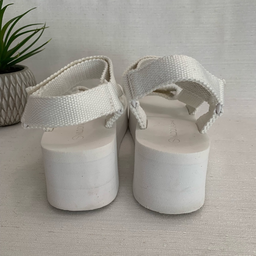Wild Diva Lounge Sassy White Yoga Mat Platform Sandals Woman’s 7 - Picture 11 of 12